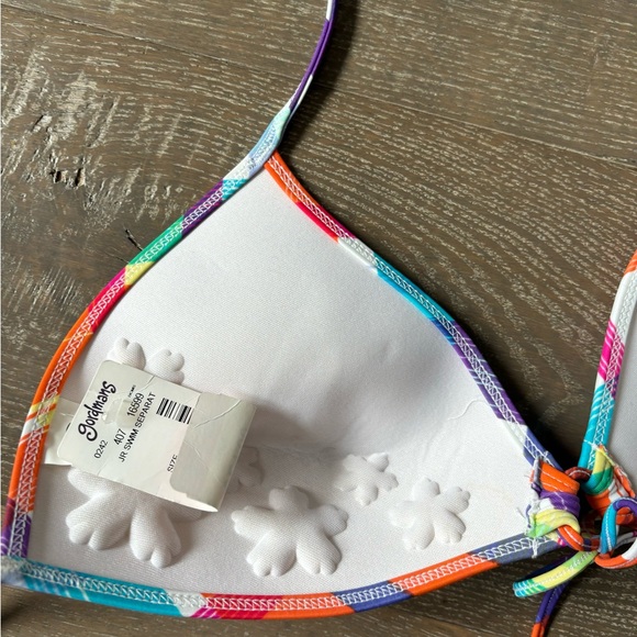 NWT swimsuit top - Picture 3 of 5